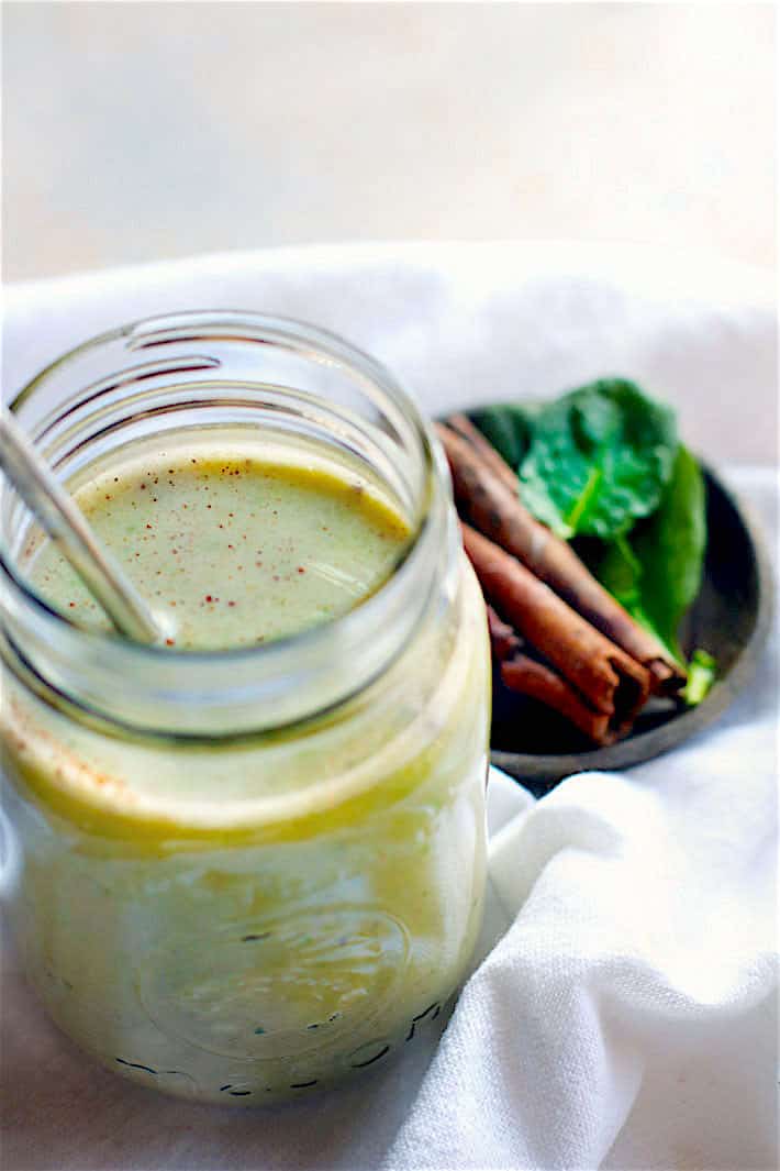 Simple Healthy gut Green Smoothie with cinnamon and ginger! vegan friendly, nourishing, and gluten free!