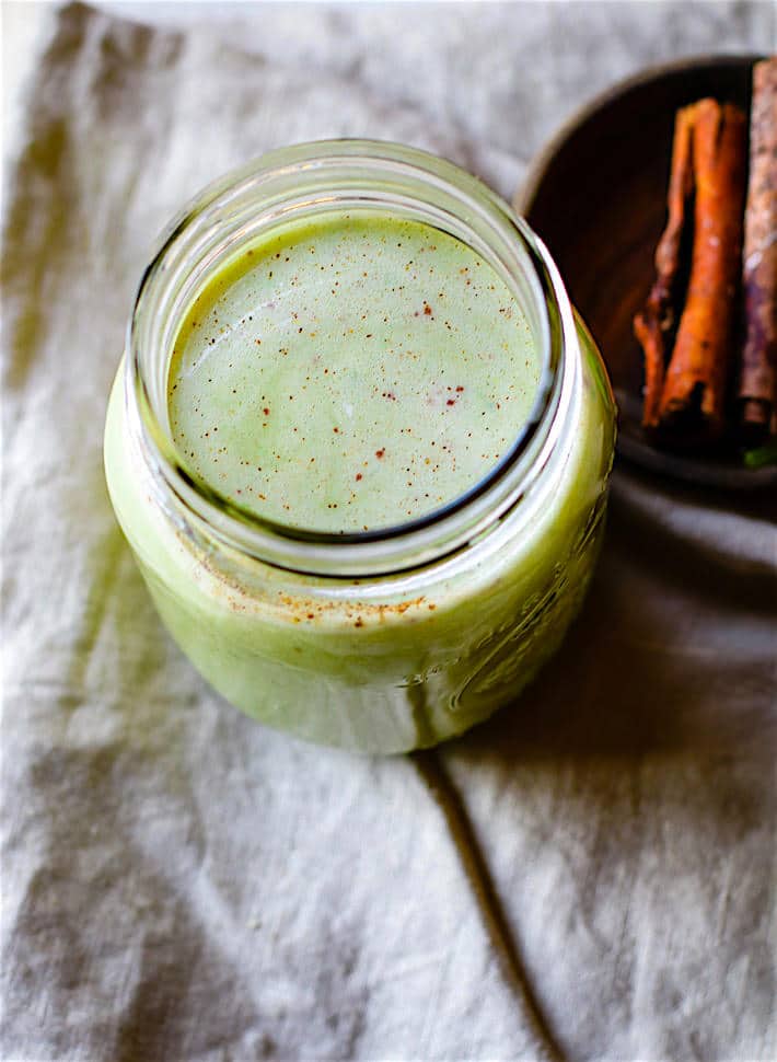 Simple Healthy gut Green Smoothie with cinnamon and ginger! vegan friendly, nourishing, and gluten free!