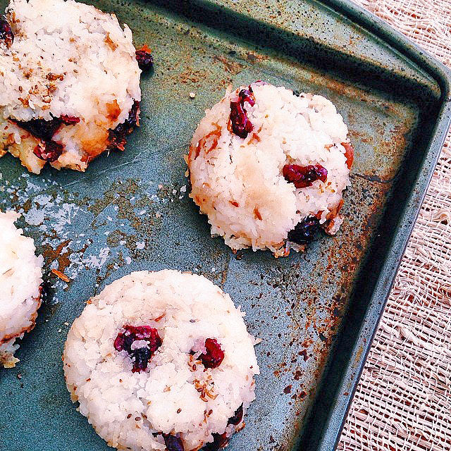 cherry vanilla rice cakes for pre workout snacks or fuel (gluten free)