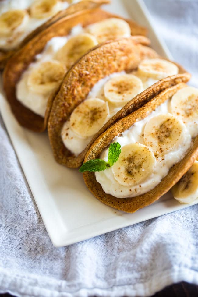 banana-pancakes-photograph
