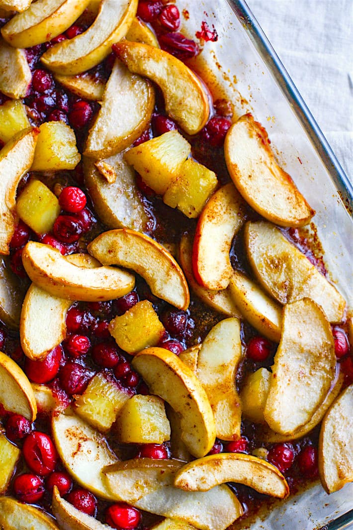 Easy Spiced Hot Fruit Bake! A delicious and healthy holiday breakfast bake! This gluten free spiced hot fruit bake also makes for a great topping for waffles, pancakes, oatmeal, or by simply by itself! A nutritious dish to add to your Christmas or New Year's Brunch! Vegan friendly.