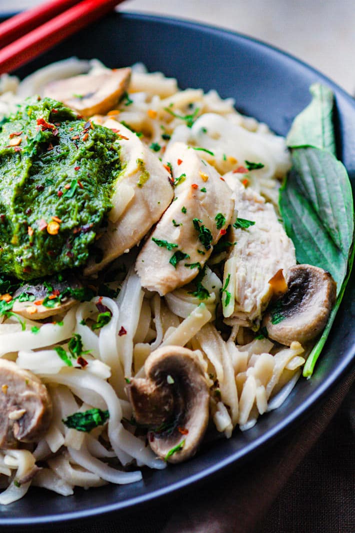 Spicy Thai Pesto Chicken Noodle Bowls! These gluten free noodle bowls are delicious and easy to make!