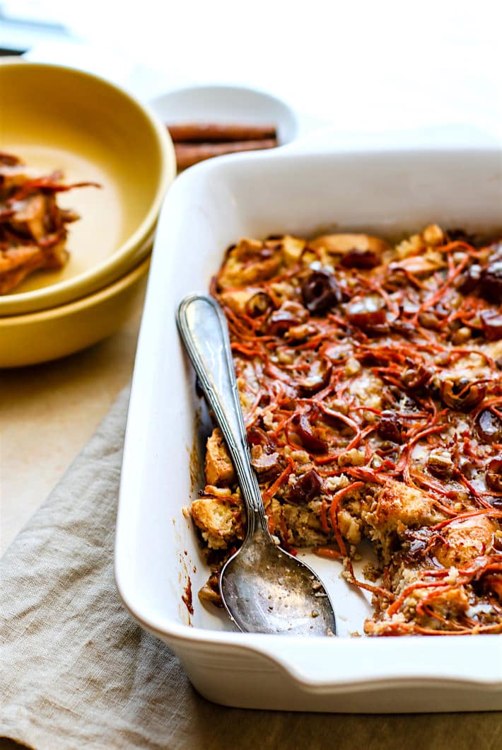 gluten free carrot cake bread pudding casserole (dairy free). EASY to Make ahead! A Healthier gluten free carrot cake recipe in breakfast form and dairy free! @cottercrunch