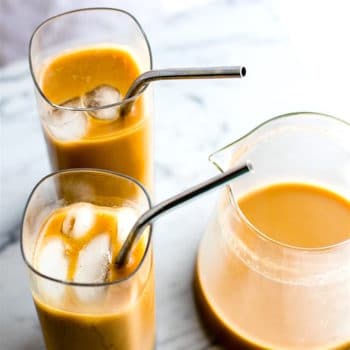 Vegan Overnight Thai Iced Coffee. A super simple THAI iced coffee that's healthy and packed with flavor! This vegan iced coffee version is perfect to make ahead and enjoy the next morning. #coffee #thai #vegan