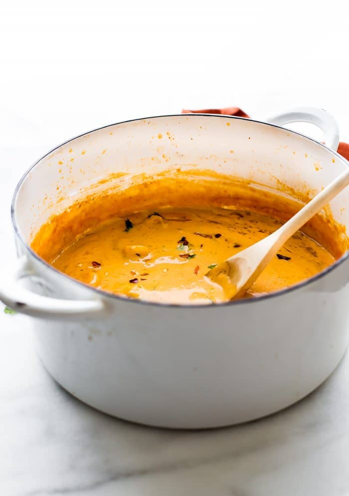 Healing Roasted Bell Pepper soup (whole 30 and paleo). Thickened with a #grainfree roux or slurry.