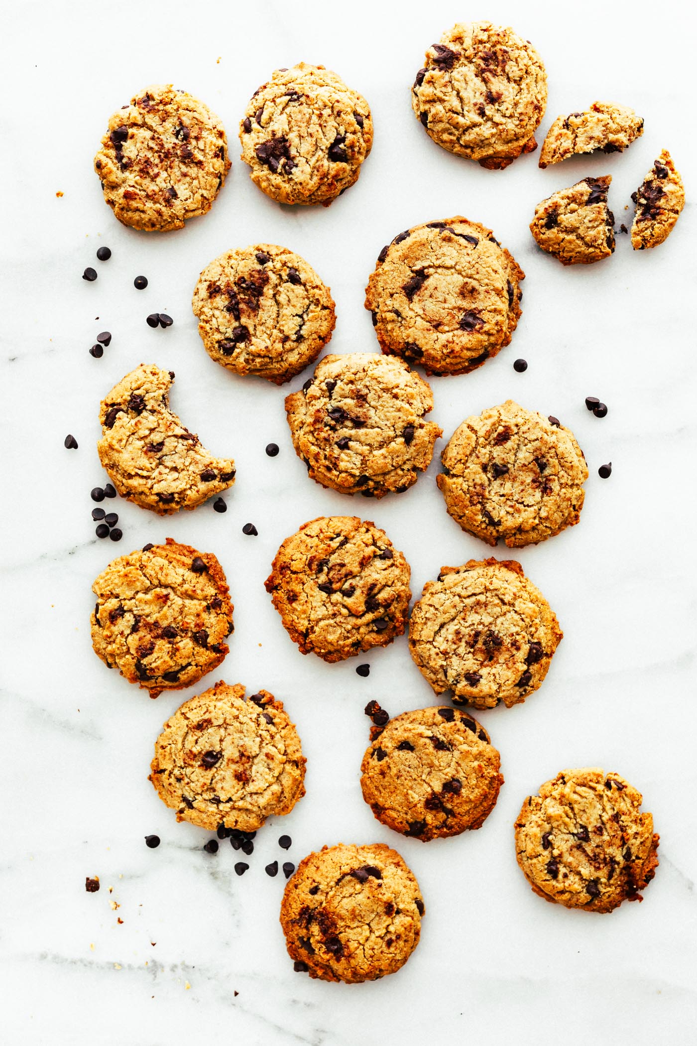 The BEST Vegan CHOCOLATE CHIP COOKIES do exist! Yes, and PALEO TOO! Chocolate chip cookies recipe that will blow your mind and your taste buds! So simple, made with few ingredients, crispy outside, light in texture, and all things delicious! www.cottercrunch.com