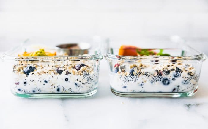 https://www.cottercrunch.com/wp-content/uploads/2018/12/Blueberries-and-Cream-Overnight-Oatmeal-Meal-Prep-2-ways-700x436.jpg