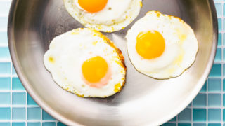 https://www.cottercrunch.com/wp-content/uploads/2020/03/Extra-virgin-Olive-oil-fried-eggs-2-ways-14-320x180.jpg