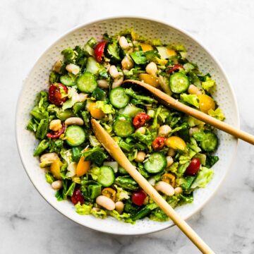Romaine Salad with White Beans